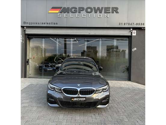 BMW-330e-2020