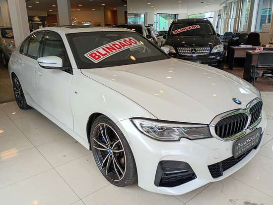 BMW-330i-2019