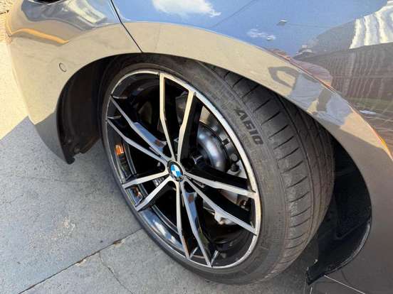 BMW-330i-2019