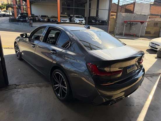 BMW-330i-2.0 16V TURBO GASOLINA M SPORT AUTOMÁTICO BMW-330i-2019