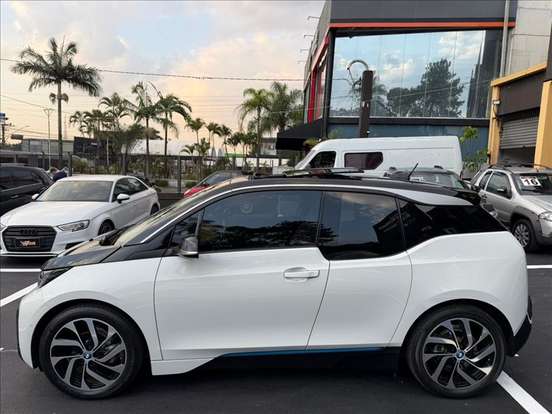BMW-i3-0.6 HÍBRIDO REX FULL 4P AUTOMÁTICO BMW-i3-2021