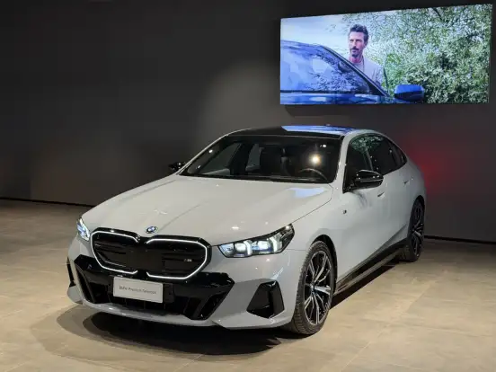 BMW-i5-ELÉTRICO XDRIVE60 M SPORT BMW-i5-2024