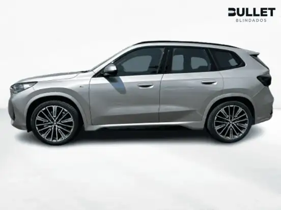 BMW-iX1-2025