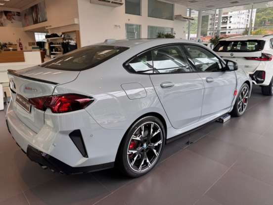 BMW-M 235i-2025