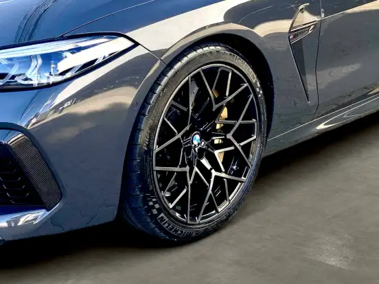 BMW-M8-2021