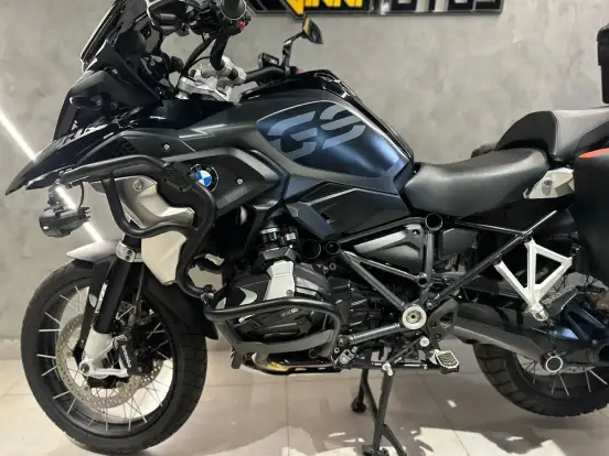 BMW-R 1250 GS PREMIUM TRIPLE BLACK BMW-R 1250 GS PREMIUM TRIPLE BLACK-2023