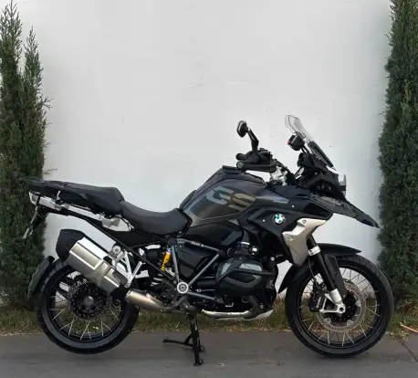 BMW-R 1250 GS PREMIUM TRIPLE BLACK-2023