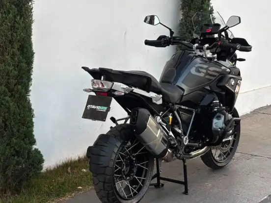 BMW-R 1250 GS PREMIUM TRIPLE BLACK BMW-R 1250 GS PREMIUM TRIPLE BLACK-2023
