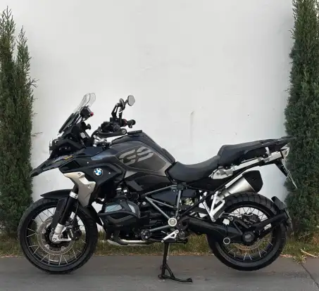 BMW-R 1250 GS PREMIUM TRIPLE BLACK-2023