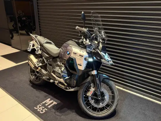 BMW-R 1300 GS ADVENTURE TRIPLE BLACK BMW-R 1300 GS ADVENTURE TRIPLE BLACK-2026