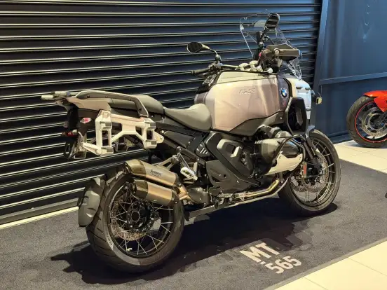 BMW-R 1300 GS ADVENTURE TRIPLE BLACK-2026