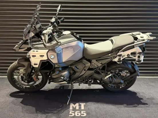 BMW-R 1300 GS ADVENTURE TRIPLE BLACK BMW-R 1300 GS ADVENTURE TRIPLE BLACK-2026