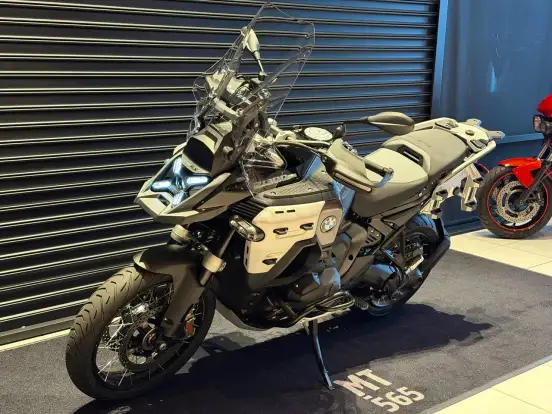 BMW-R 1300 GS ADVENTURE TRIPLE BLACK-2026