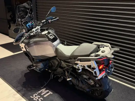 BMW-R 1300 GS ADVENTURE TRIPLE BLACK BMW-R 1300 GS ADVENTURE TRIPLE BLACK-2026