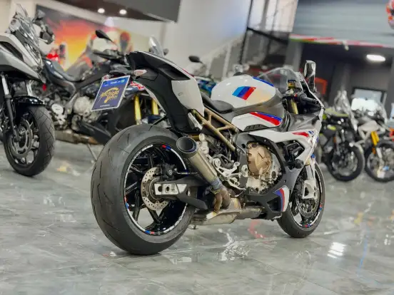 BMW-S 1000 RR M BMW-S 1000 RR M-2021