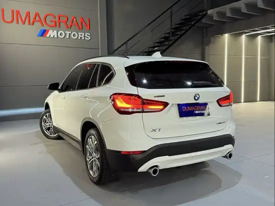 BMW-X1-2.0 16V TURBO ACTIVEFLEX SDRIVE20I 4P AUTOMÁTICO BMW-X1-2019