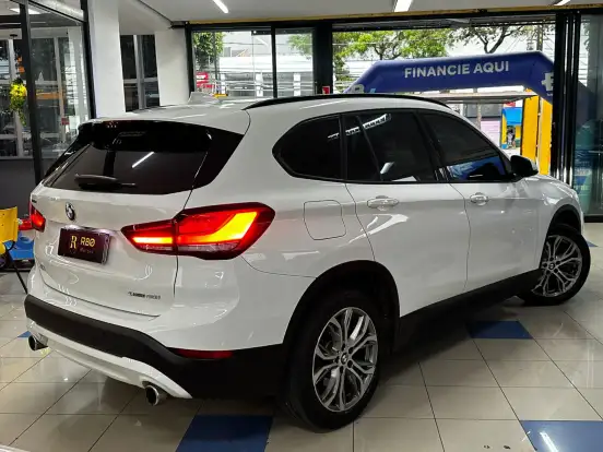BMW-X1-2.0 16V TURBO ACTIVEFLEX SDRIVE20I X-LINE 4P AUTOMÁTICO BMW-X1-2021