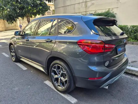 BMW-X1-2.0 16V TURBO GASOLINA SDRIVE20I GP 4P AUTOMÁTICO BMW-X1-2016