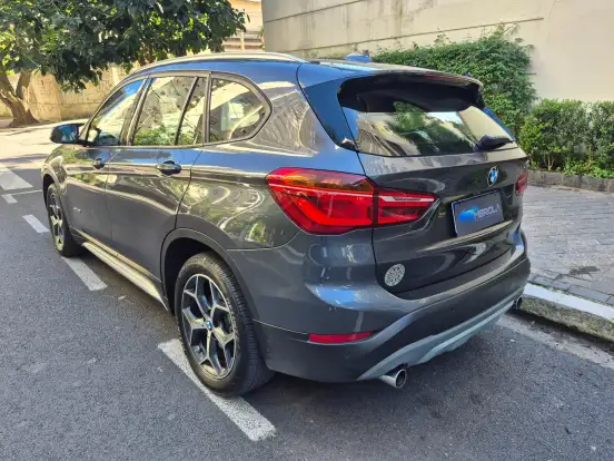 BMW-X1-2.0 16V TURBO GASOLINA SDRIVE20I GP 4P AUTOMÁTICO BMW-X1-2016