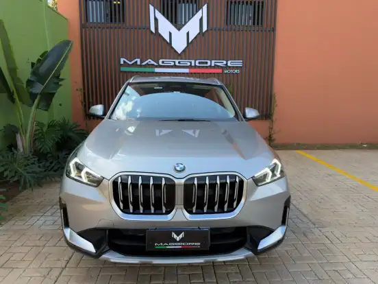 BMW-X1-2024