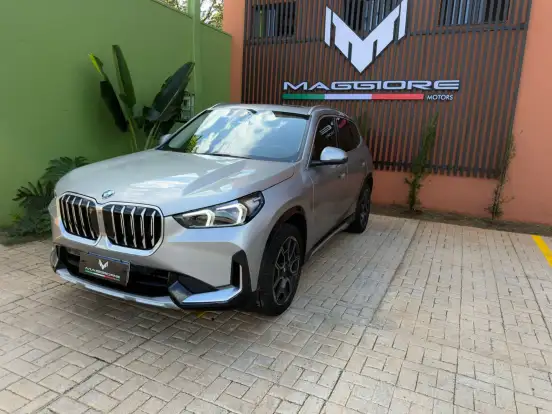 BMW-X1-2024