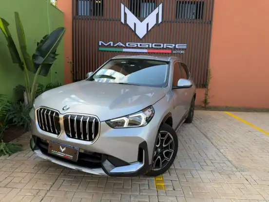 BMW-X1-2024