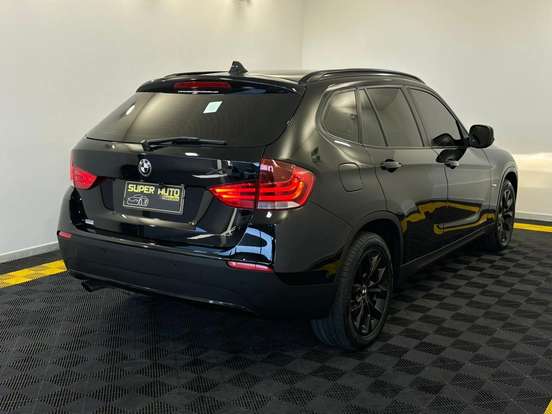 BMW-X1-2.0 16V GASOLINA SDRIVE18I 4P AUTOMÁTICO BMW-X1-2011
