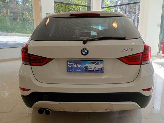 BMW-X1-2.0 16V GASOLINA SDRIVE18I TOP 4P AUTOMÁTICO BMW-X1-2013