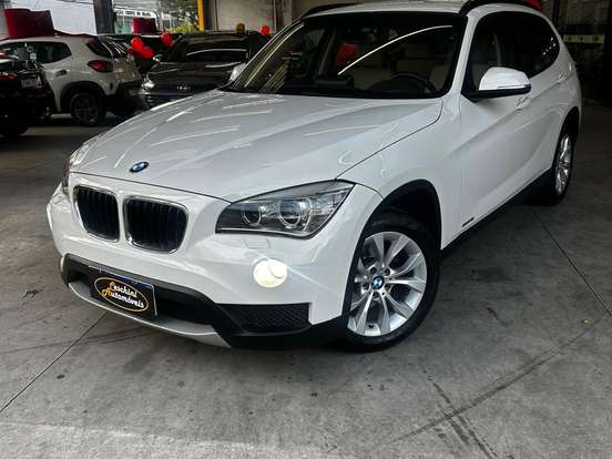 BMW-X1-2.0 16V GASOLINA SDRIVE18I TOP 4P AUTOMÁTICO BMW-X1-2013