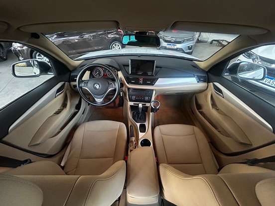 BMW-X1-2.0 16V GASOLINA SDRIVE18I TOP 4P AUTOMÁTICO BMW-X1-2013
