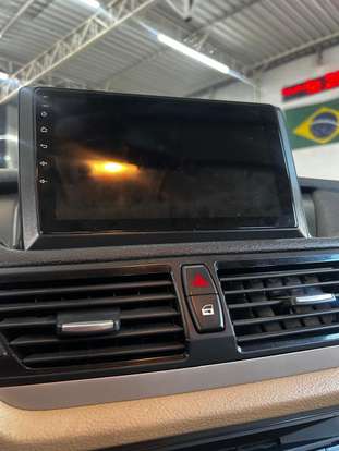 BMW-X1-2013