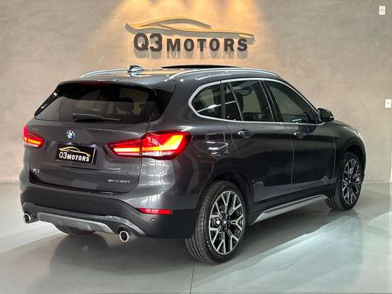 BMW-X1-2.0 16V TURBO ACTIVEFLEX SDRIVE20I X-LINE 4P AUTOMÁTICO BMW-X1-2022