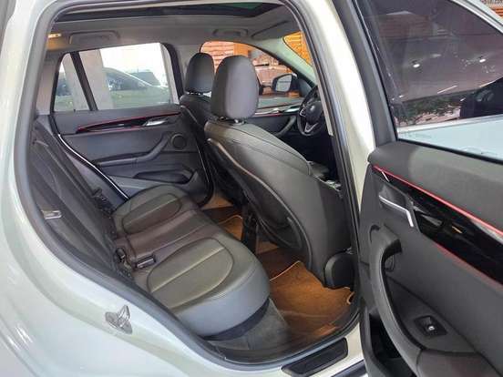 BMW-X1-2021