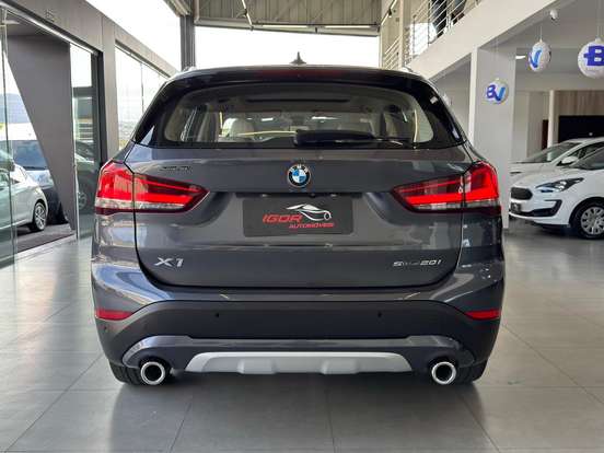 BMW-X1-2.0 16V TURBO ACTIVEFLEX SDRIVE20I X-LINE 4P AUTOMÁTICO BMW-X1-2019
