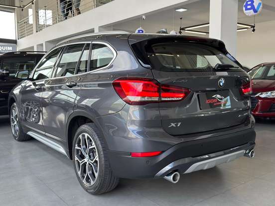 BMW-X1-2.0 16V TURBO ACTIVEFLEX SDRIVE20I X-LINE 4P AUTOMÁTICO BMW-X1-2019