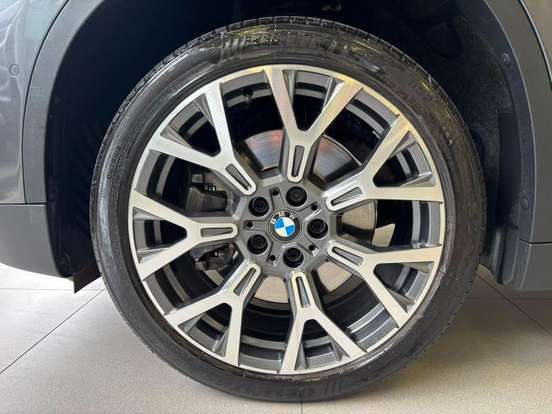 BMW-X1-2.0 16V TURBO ACTIVEFLEX SDRIVE20I X-LINE 4P AUTOMÁTICO BMW-X1-2022