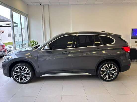 BMW-X1-2.0 16V TURBO ACTIVEFLEX SDRIVE20I X-LINE 4P AUTOMÁTICO BMW-X1-2022