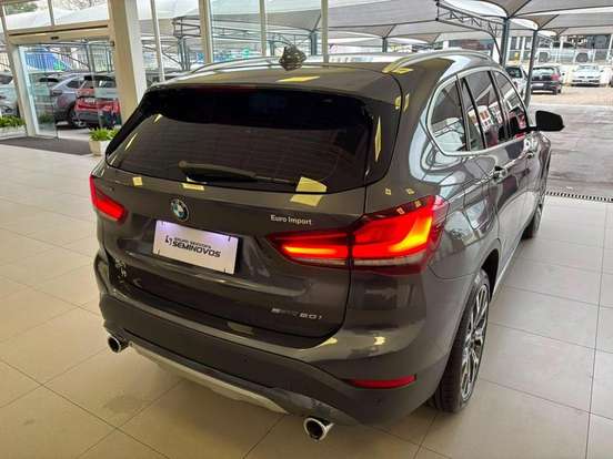 BMW-X1-2.0 16V TURBO ACTIVEFLEX SDRIVE20I X-LINE 4P AUTOMÁTICO BMW-X1-2022