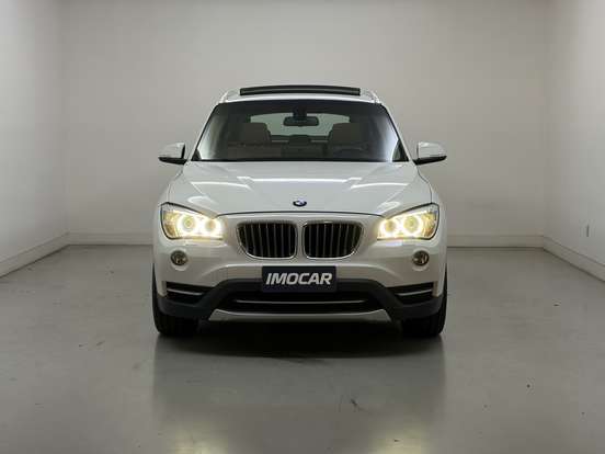 BMW-X1-2.0 16V TURBO GASOLINA SDRIVE20I 4P AUTOMÁTICO BMW-X1-2014