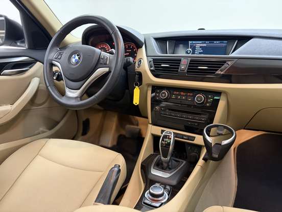 BMW-X1-2.0 16V TURBO GASOLINA SDRIVE20I 4P AUTOMÁTICO BMW-X1-2014