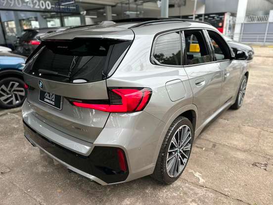 BMW-X1-2023