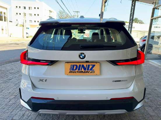 BMW-X1-2023