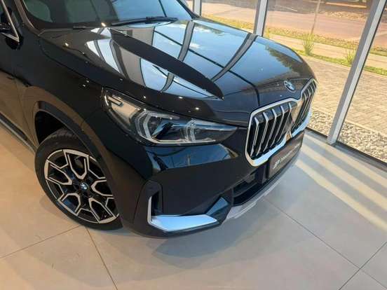 BMW-X1-2022
