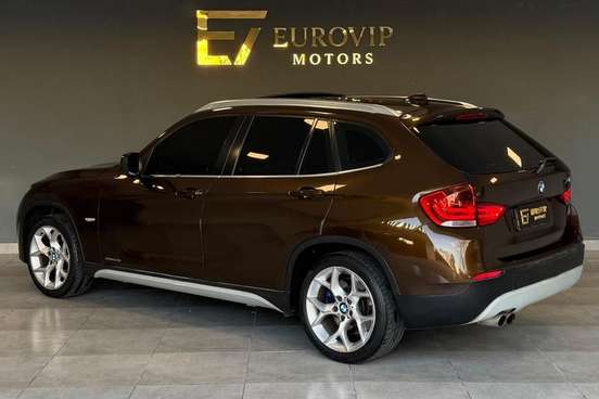 BMW-X1-3.0 24V GASOLINA XDRIVE28I 4P AUTOMÁTICO BMW-X1-2010
