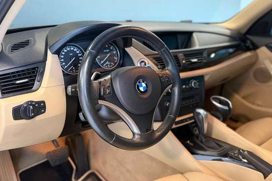 BMW-X1-3.0 24V GASOLINA XDRIVE28I 4P AUTOMÁTICO BMW-X1-2010