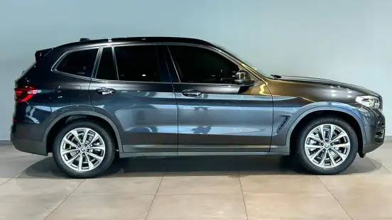 BMW-X3-2021