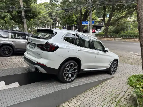 BMW-X3-2023