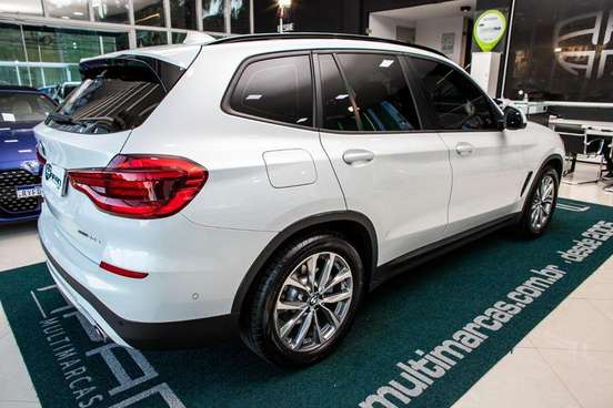 BMW-X3-2021