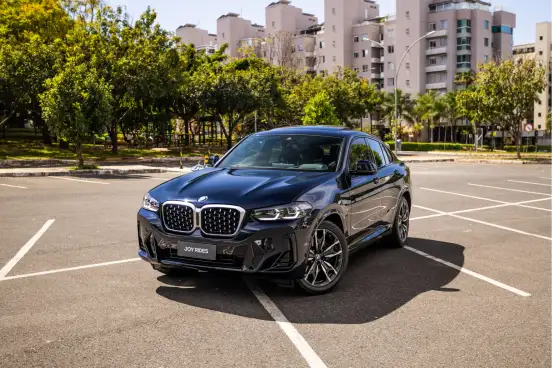 BMW-X4-2022