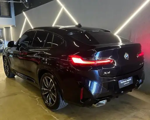 BMW-X4-2022